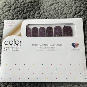 COLOR STREET Bordeaux Glitz Nail Strips NEW